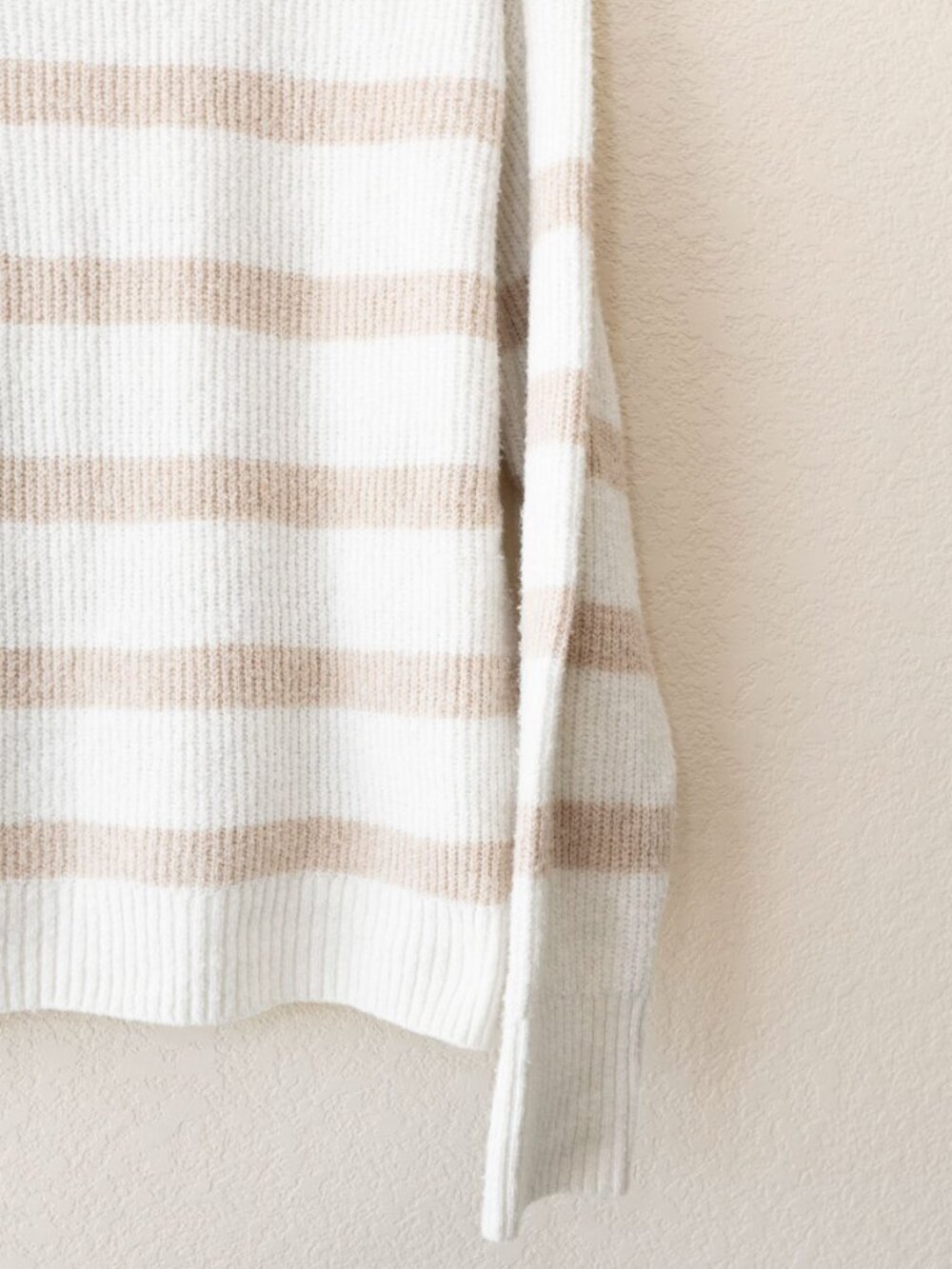 American Eagle Stripe Sweater Womens Medium Cream Tan Rib Knit Pullover Soft - Picture 14 of 14